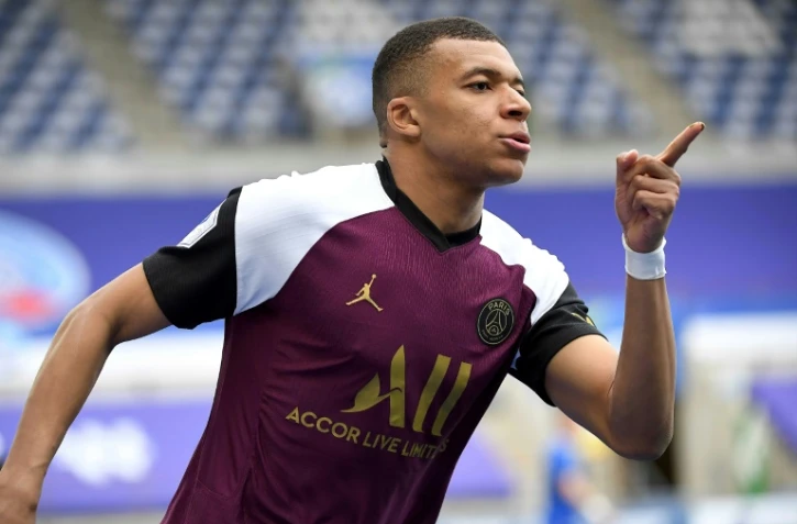 Kylian Mbappé a lancé le PSG sur la voie d'un succès aisé contre Strasbourg à La Meinau, le 10 avril 2021