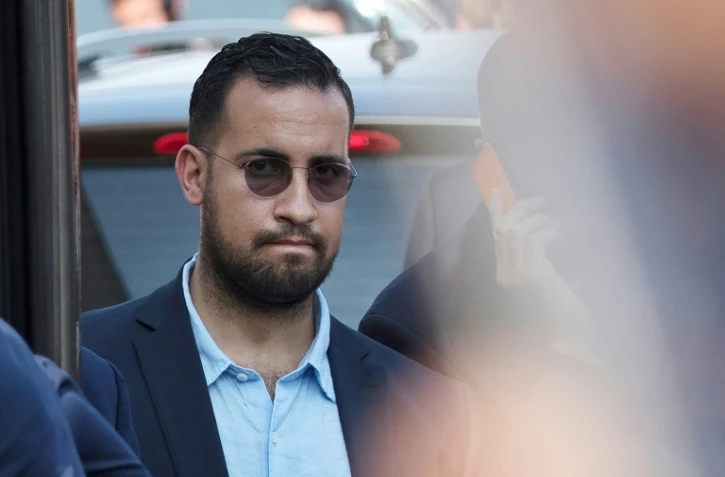 Alexandre Benalla le 16 juillet 2018 à l'aéroport parisien de Roissy-Charles de Gaulle