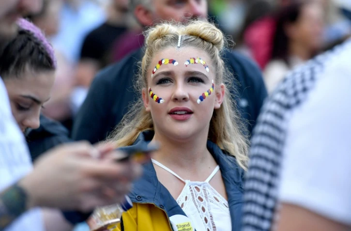 Des spectateurs arrivent au concert One Love en mémoire des victimes de  l'attentat de Manchester, le 4 juin 2017 à Manchester 
