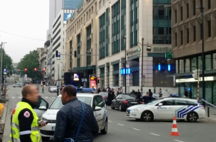 Une rue bloquée en raison d'une alerte à la bombe le 21 juin 2016 à Bruxelles