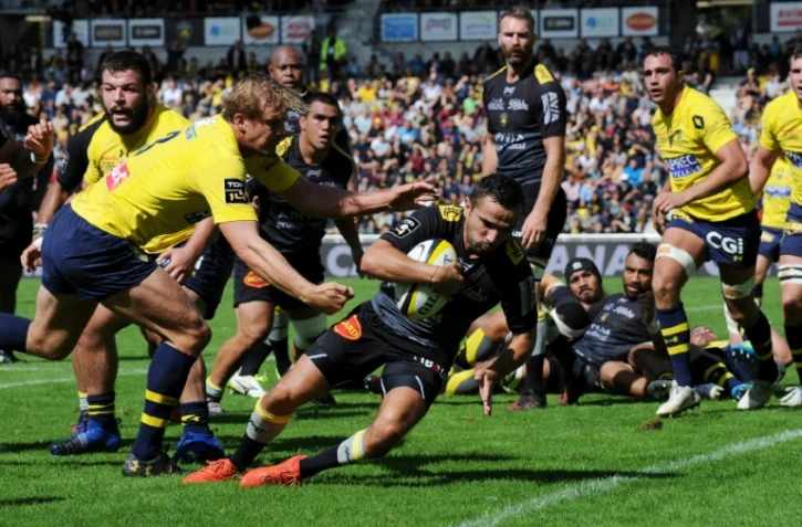 Le demi de mêlée de La Rochelle Alexi Bales marque un essai contre Clermont à Marcel Deflandre, le 9 septembre 2017