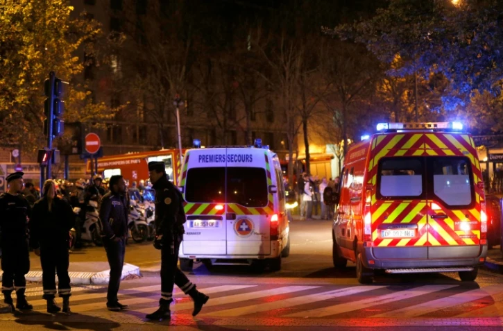 Police et secours aux abords du Stade de France, le 13 novembre 2015 à Saint-Denis