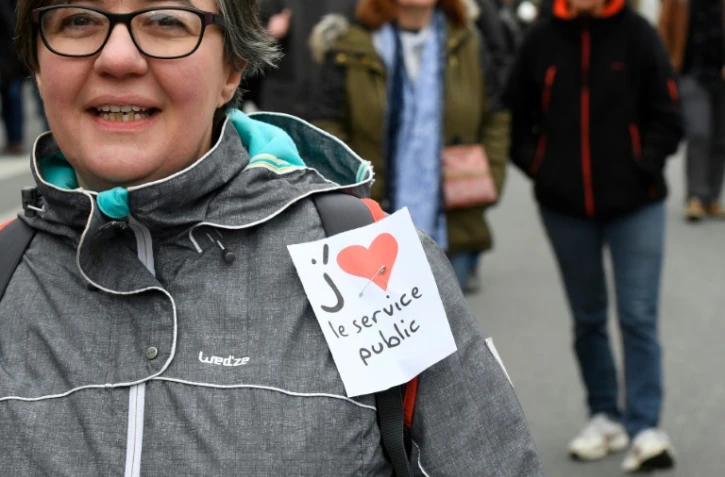 Défilé de manifestants pour la défense du service public le 22 mars 2018 à Rennes