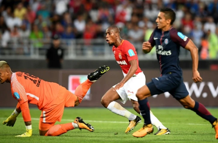 Le défenseur de Monaco Djibril Sidibé ouvre la marque contre le PSG lors du Trophée des champions, le 29 juillet 2017 à Tanger