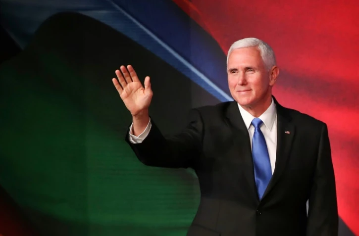 Le vice-président américain Mike Pence à son arrivée au sommet de l'Apec à Port Moresby le 17 novembre 2018