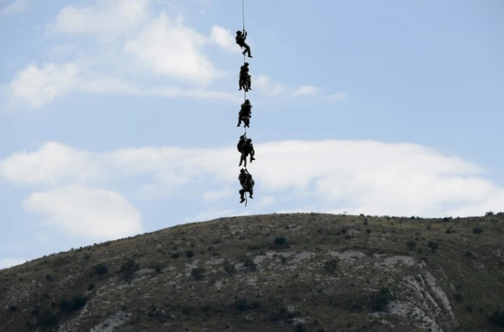 Des membres du GIGN en intervention le 19 juillet 2021 au dessus du village de Gréolières dans les Alpes Maritimes, mobilisés pour traquer un homme en fuite soupconné de féminicide