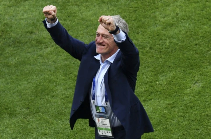 La joie du sélectionneur Didier Deschamps après la qualification des Bleus pour les quarts de finale du Mondial au détriment de l'Argentine, le 30 juin 2018 à Kazan   