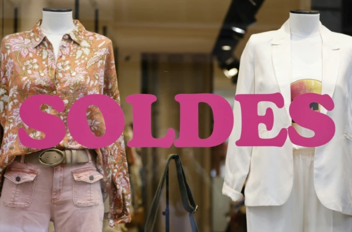 Les soldes d'été, ponctuées cette année par la canicule, s'achèvent mardi soir dans la plupart des régions de France avec des ventes moroses après un début d'année positif