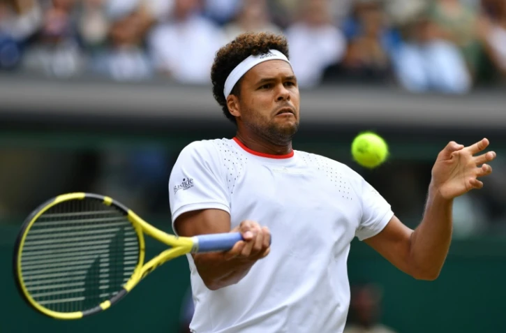 Jo-Wilfried Tsonga lors de son élimination par Rafael Nadal aux portes des 8e de finale de Wimbledon le 6 juillet 2019