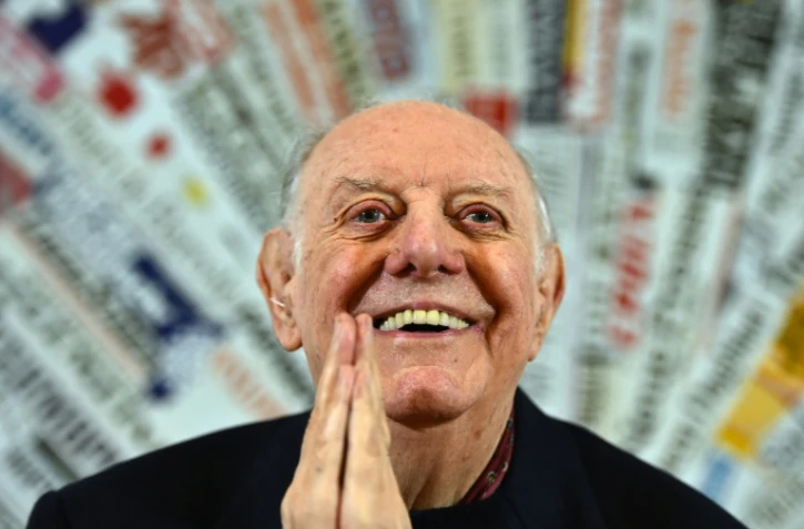 L'écrivain italien Dario Fo, prix Nobel de littérature en 1997, lors d'une conférence de presse, le 3 décembre 2015 à Rome