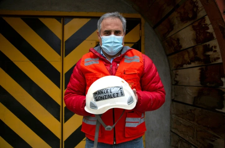 Manuel Gonzalez, le premier des sauveteurs à entrer dans la mine de cuivre de San José, au milieu du désert d'Atacama en 2010, lors d'une interview avec l'AFP, le 28 septembe 2020 à Rancagua, au Chili