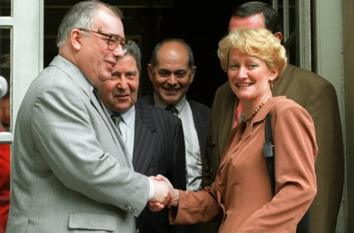 Une femme dans un monde d'hommes: Nicole Notat, ici le 5 juillet 1994 à Matignon, est depuis deux ans la première femme en France à avoir pris la tête d'un grand syndicat, la CFDT