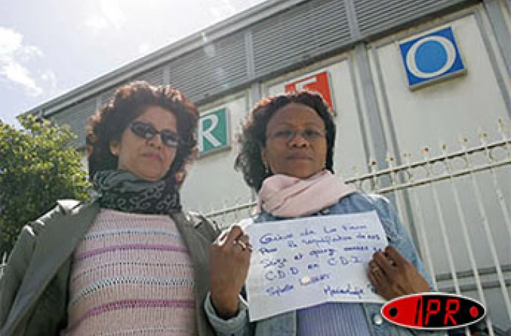 Mercredi 31 août 2005 -

Les 2 maquilleuses de Télé Réunion font la grève de la faim pour obtenir un contrat à durée indéterminée