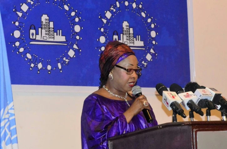 Mme Fatma Samoura prononce un discours à Lagos, quelques heures après sa nomination au secrétariat général de la Fifa, le 13 mai 2016
