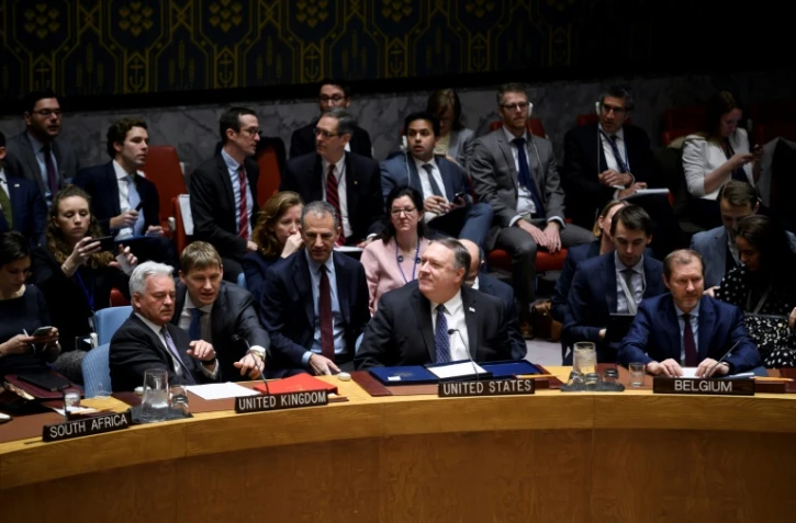 Au centre, le secrétaire d'Etat américain Mike Pompeo lors d'une réunion du Conseil de sécurité de l'ONU sur le Venezuela, le 26 janvier 2019 au siège des Nations unies à New York