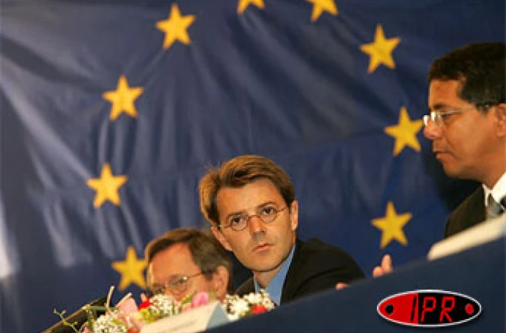 Mercredi 20 juillet 2005 -

François Baroin, ministre de l'outre-mer, a rencontré les acteurs économiques
