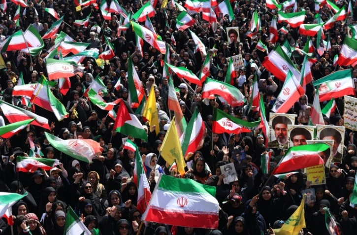 Des Iraniennes se rassemblent à Téhéran, le 17 avril 2026 à Téhéran, en hommage aux femmes tuées pendant la guerre