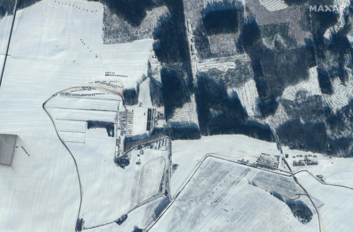 Une image satellite diffusée par Maxar Technologies montre un déploiement de troupes à Rechytsa, au Bélarus, près de la frontière ukrainienne, le 4 février 2022