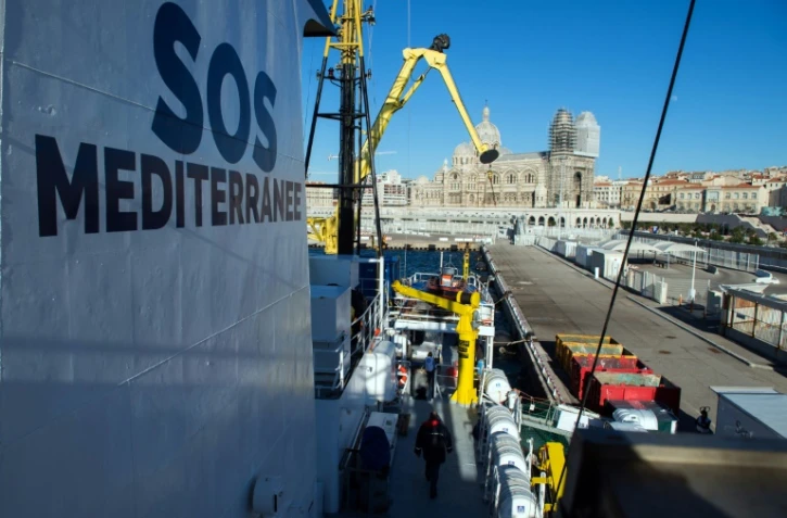 Le navire Aquarius de l'association SOS Méditerranée, avant son départ du port de Marseille, le 19 février 2016