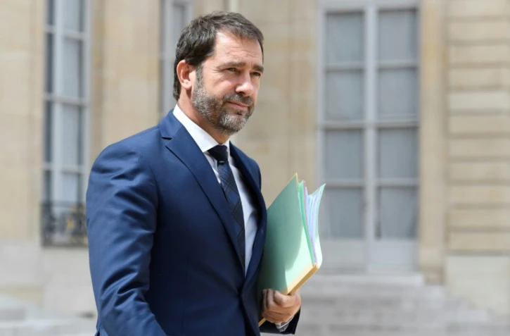 Le secrétaire d'État aux Relations avec le Parlement et porte-paroles du gouvernement Christophe Castaner, quittant l'Élysée, après un conseil des ministres, le 28 juillet 2017