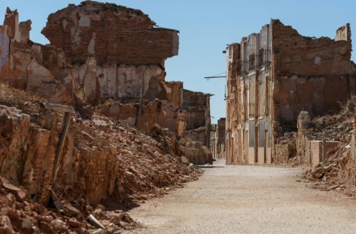 Les ruines du vieux village de Belchite, dans le nord de l'Espagne, le 8 juillet 2022