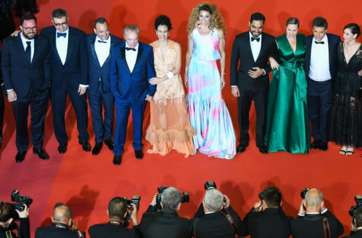 L'équipe du film "Bacurau", présenté le 15 mai 2019 au festival de Cannes, sur le tapis rouge