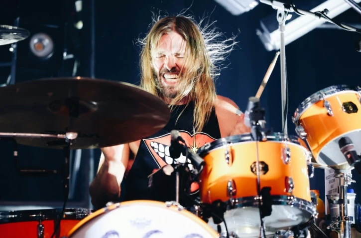 Le batteur Taylor Hawkins lors d'un concert des Foo Fighters à Hollywood, en Californie, le 16 février 2022