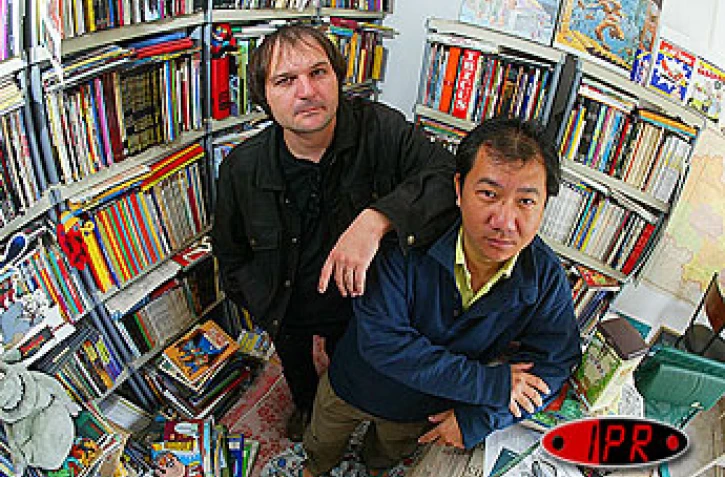 Deux des membres de l'association Cyclone BD
