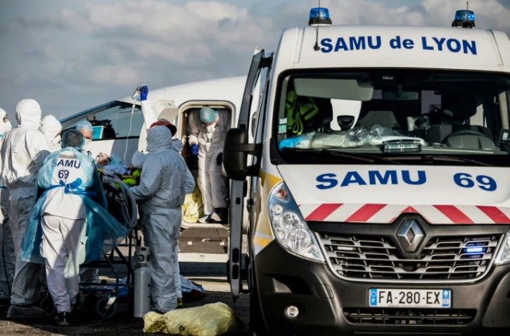 Transfert d'un patient atteint du Covid de Lyon vers Paris le 9 février 2021