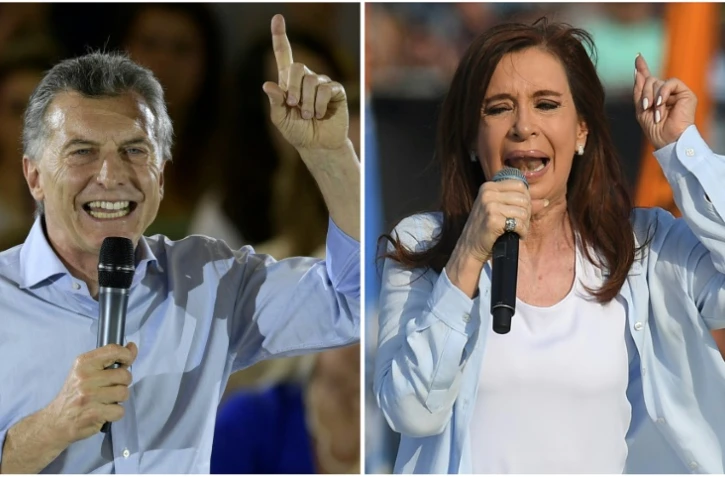 Le président argentin Mauricio Macri (g), le 16 octobre 2017 à Buenos Aires, et l'ex-présidente Cristina Kirchner (d), le 17 octobre 2017 à Buenos Aires, lors de meetings de campagne pour les législatives