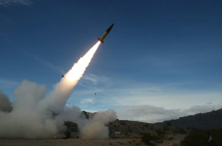 Tirs de missiles ATACMS par l'armée américaine au Nouveau Mexique le 14 décembre 2021