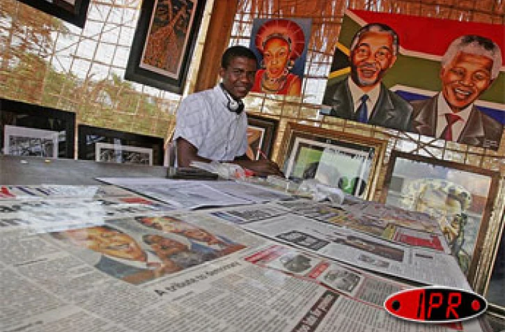 Vendredi 4 novembre 2005 -

La foire internationale des Mascareignes se tient du vendredi 4 au dimanche 13 novembre  à la halle des manifestations du Port