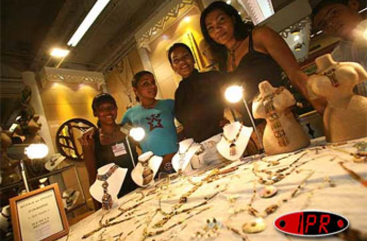 Mercredi 3 mai 2006
Image du stand de La Réunion à la foire internationale de Paris