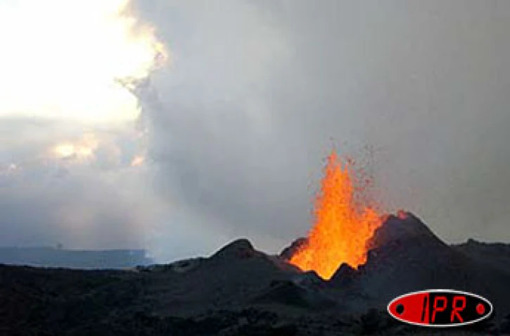 Éruption du Piton de la Fournaise le 18 novembre 2002