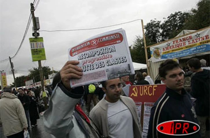 Samedi 10 septembre 2005

Grosse affluence à la fête de l'Humanité où l'Espace tourisme a été inauguré par Paul Vergès président du conseil régional