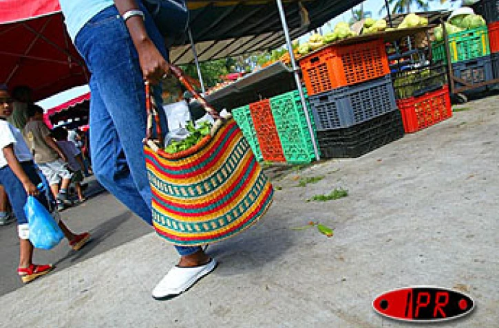 Image de sac au marché forain
