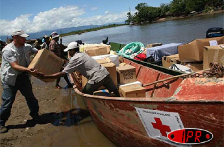 Samedi 25 mars 2007 -
La ville de Maroantsetra et  sa région ont été inondées suite au passage du cyclone Indlada