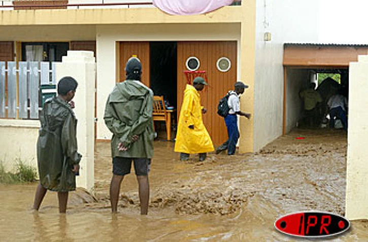 Lors des pluies torrentielles des 11 et 12 février 2003 à Sainte-Marie