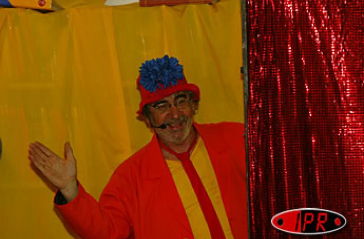 Jacques Poustis proposera aux marmailles des numéros de clown et de magie