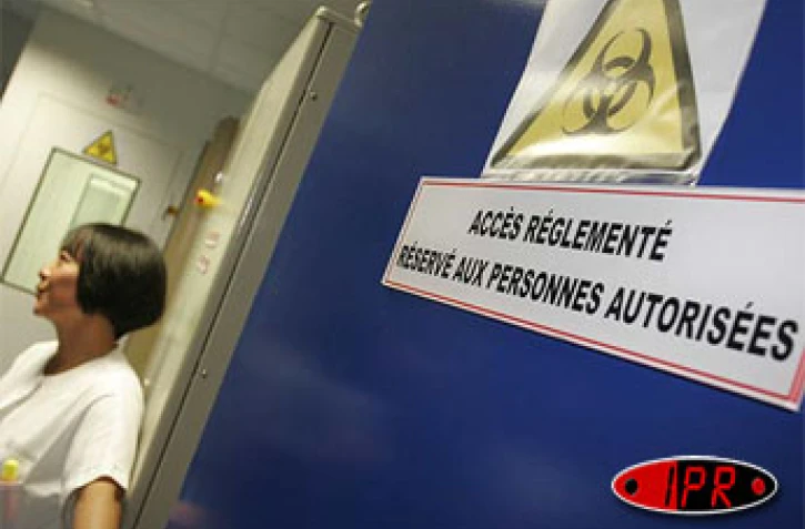 Mardi 7 juin 2005 -

Un laboratoire, visant à faire face aux menaces du bioterrorisme a été inauguré au CHD Félix Guyon.