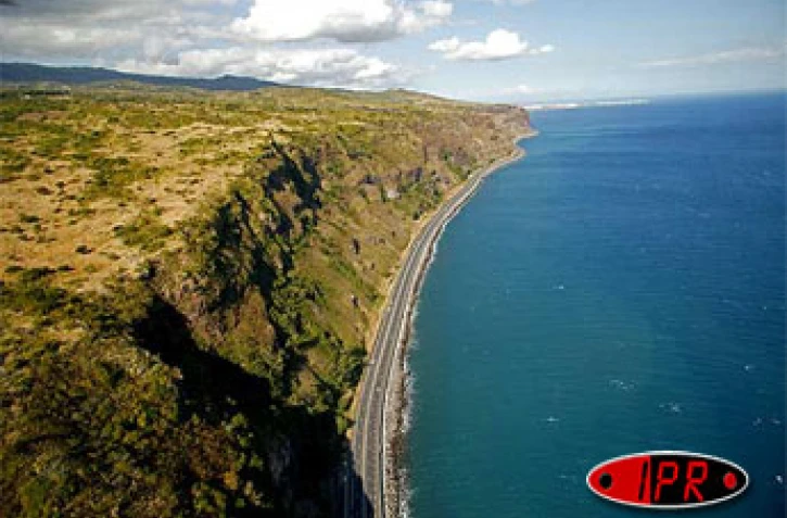 La route du littoral ouvrira à la circulation des véhicules légers ce samedi 15 avril 2006