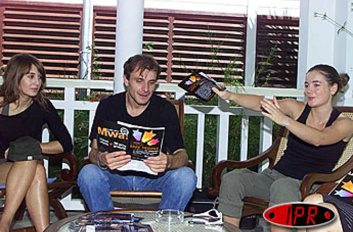 Lors de la conférence de presse aux Villas du lagon le jeudi 13 novembre 2003