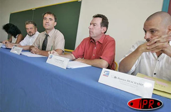 Lundi 9 mai 2005 -Un Master en  droit, mention Relations Internationales Europe-Océan Indien sera proposé aux étudiants en septembre