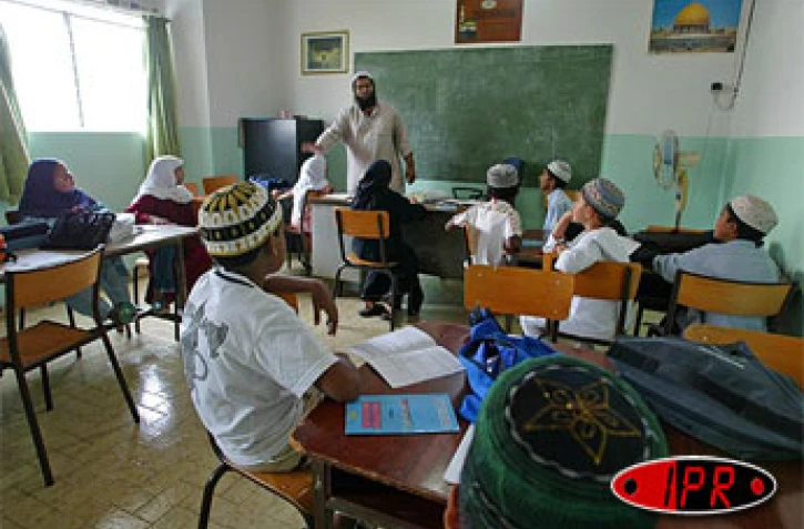 La médersa (école en arabe) de Saint-Denis regroupe une école coranique et une école d'enseignement général