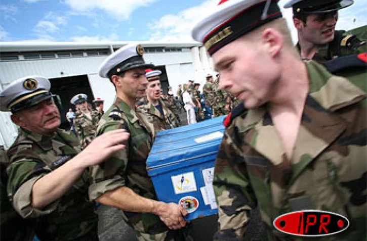 Mardi 21 février 2006 -

En provenance de métropole, 300 militaires sont arrivés à La Réunion. Ils vont participer aux opérations de démoustication