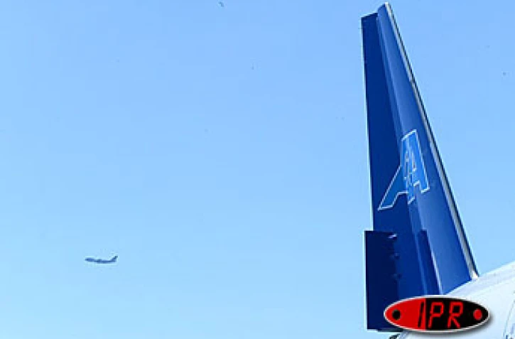 Lundi 29 septembre 2003
Le passeport-mobilité a déjà bénéficié à 2 600 jeunes Réunionnais