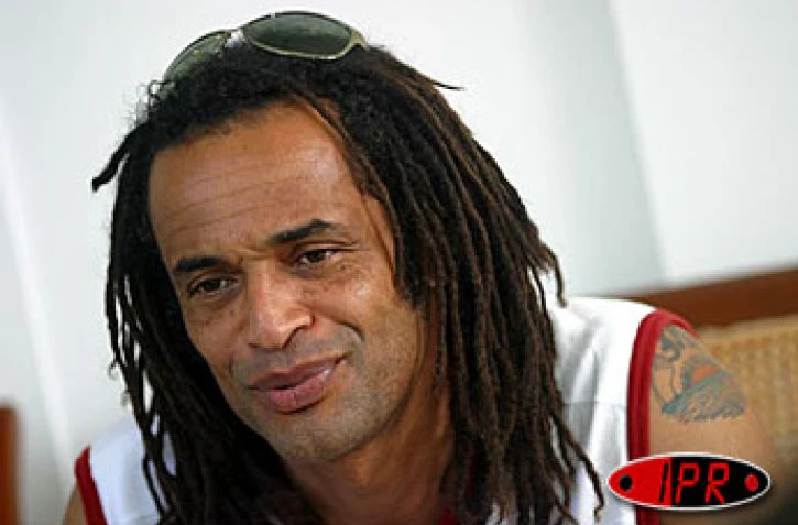 Mercredi 13 avril 2004 - 

Yannick Noah donnera deux concerts à La Réunion