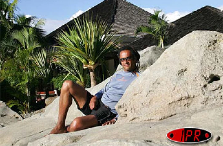 Lundi 3 juillet 2004 -

Yannick Noah à La Réunion