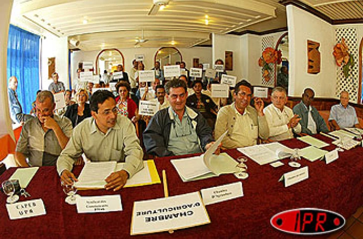 Mercredi 2 juillet 2003
Les patrons estiment que les récentes grèves ont pénalisé l'économie de La Réunion