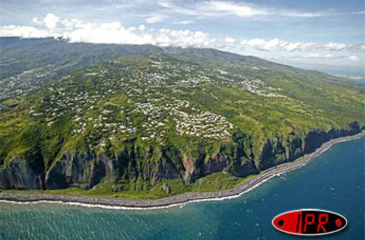 La DDE estime qu'il est techniquement possible de rouvrir la route du littoral ce vendredi 14 avril 2006